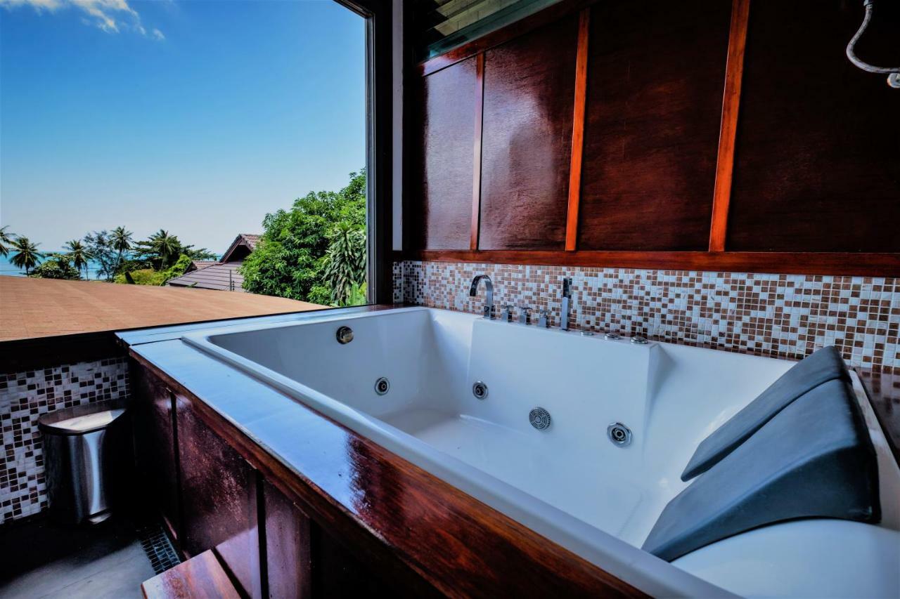 Stunning Villa With Ocean Views And Free Car Lamai Exteriér fotografie